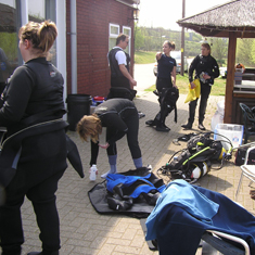 Dive club launch, Kitting up